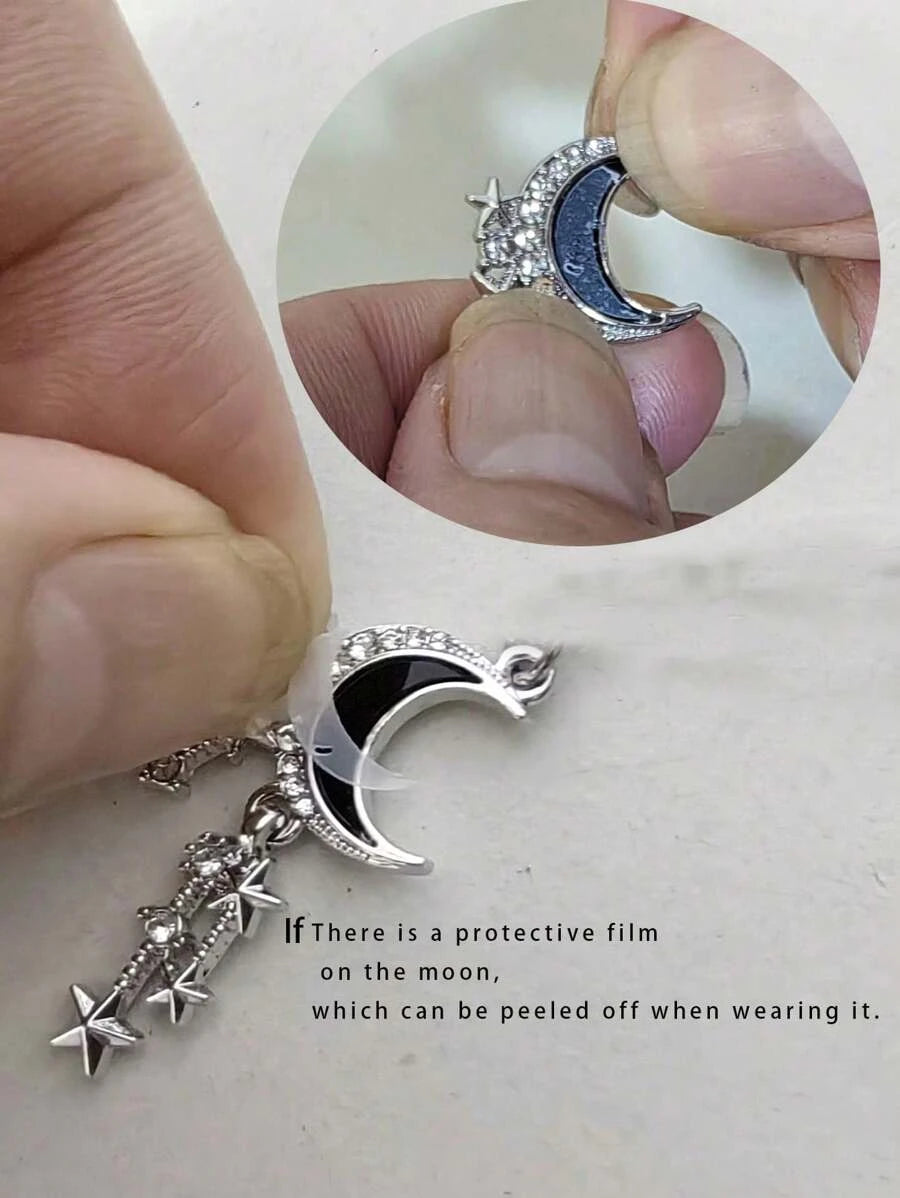 Retro Gothic Crescent Moon Drop Earrings