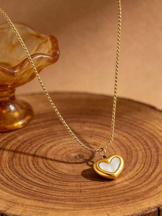 Minimalist Heart Collarbone Necklace