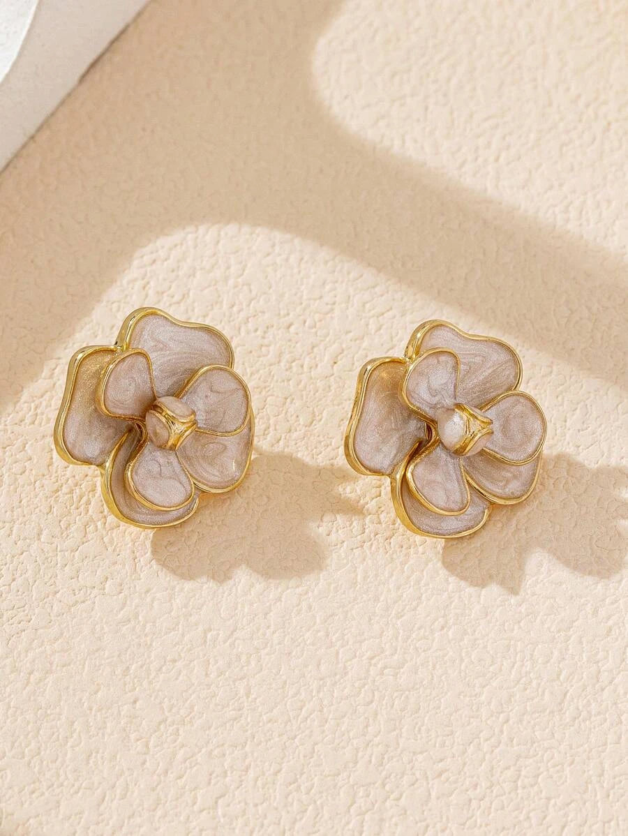 Vintage Floral Stud Earrings