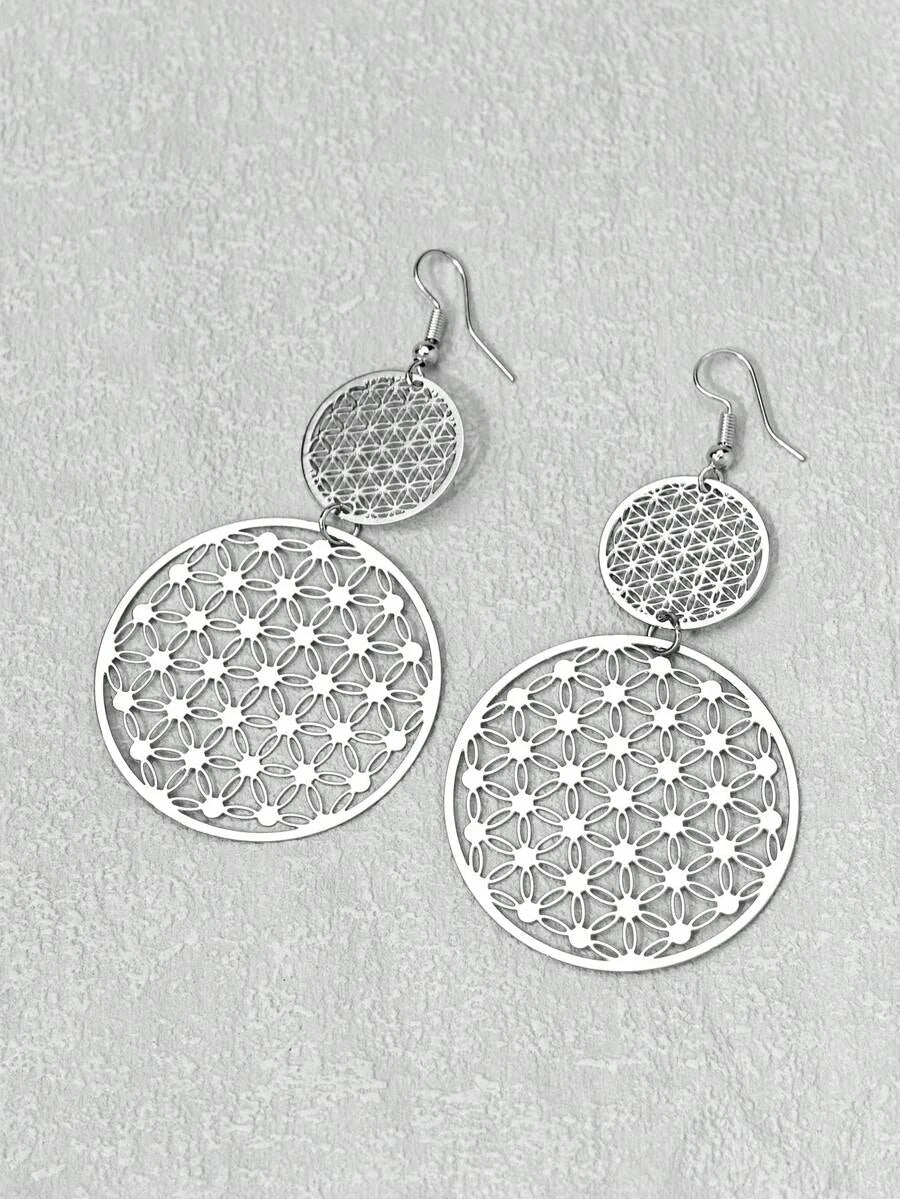 Vintage Hollow Floral Hoop Earrings