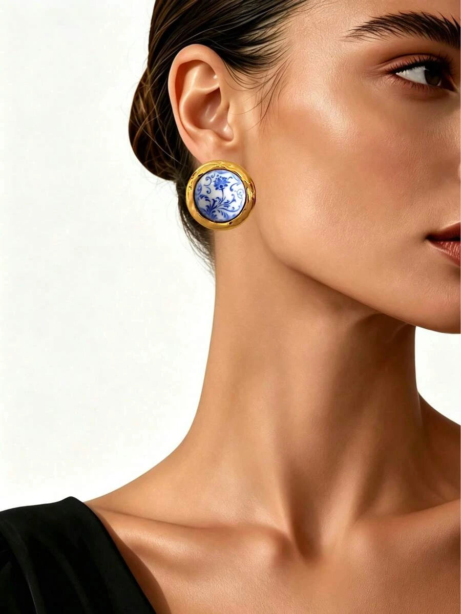 Retro Gold-Plated Black Round Earrings