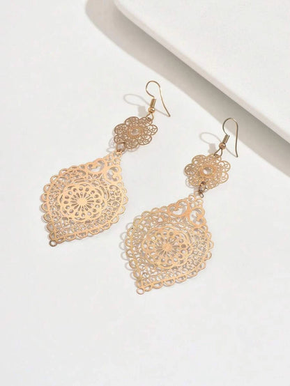 Vintage Floral Hollow Hoop Earrings